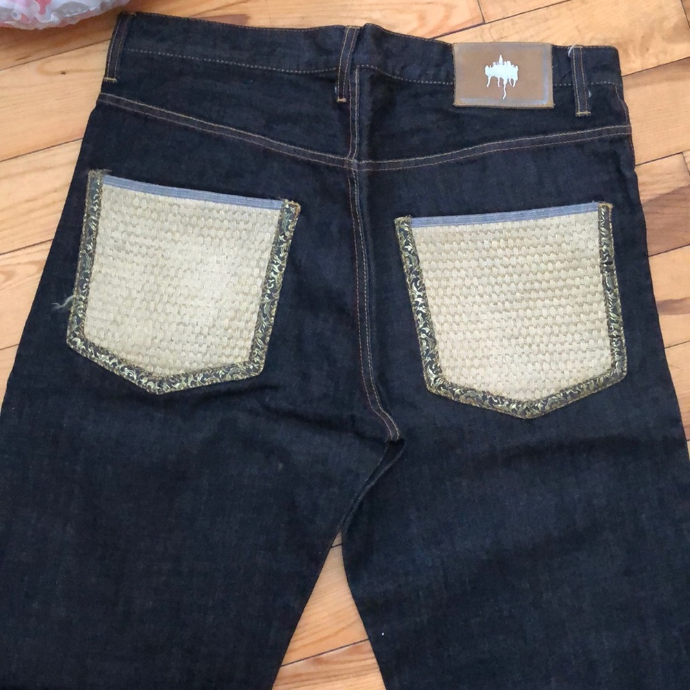 Clothes - Picture 4 of 6